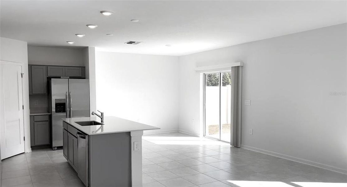 Furnished interior view inside a new home in , Winter Haven (Image 10).