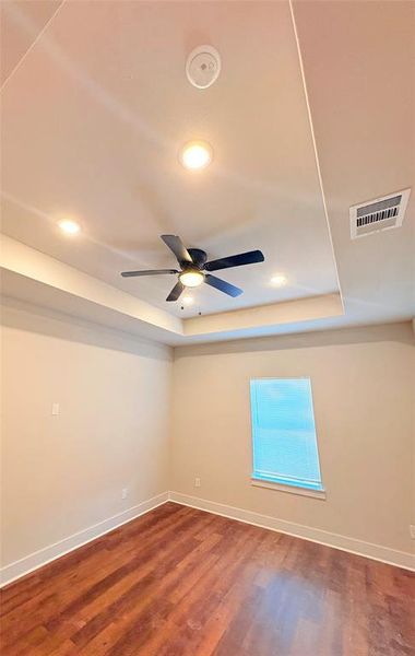 Spacious, unfurnished interior of a new home in , Valley View (Image 19).