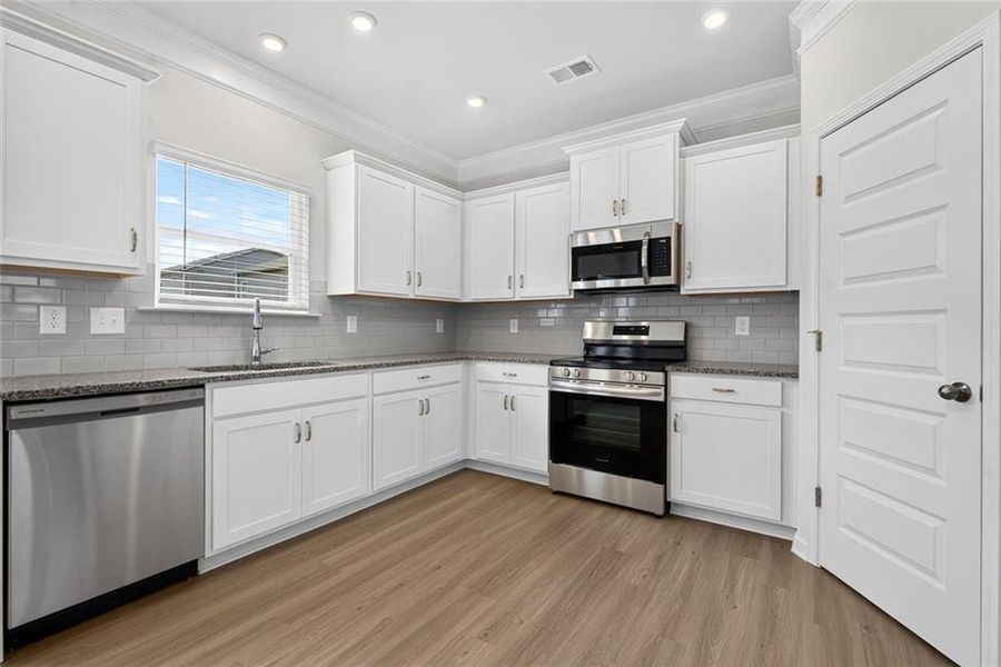 Furnished interior view inside a new home in Fuller Station, Loganville (Image 15).