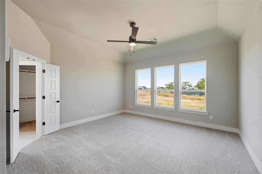 Spacious, unfurnished interior of a new home in Whispering Winds, Reno (Image 35).