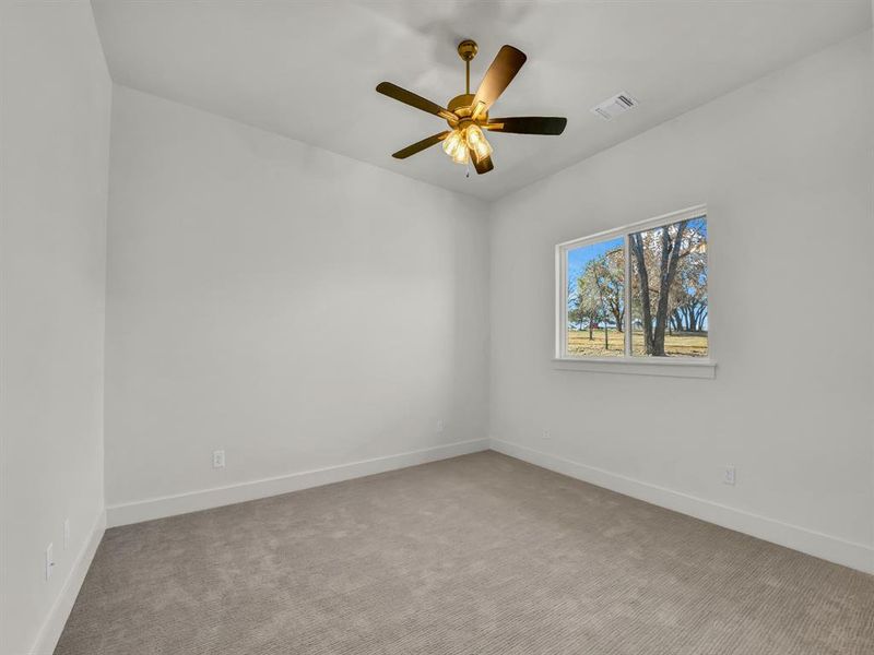 Spacious, unfurnished interior of a new home in , Weatherford (Image 34).