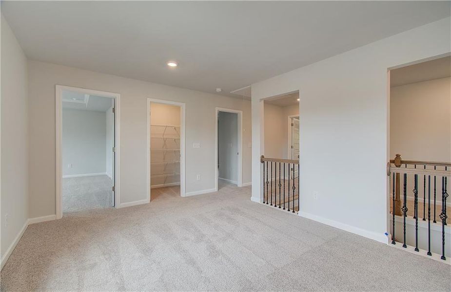 Spacious, unfurnished interior of a new home in Grandview at Millers Mill, Stockbridge (Image 26).
