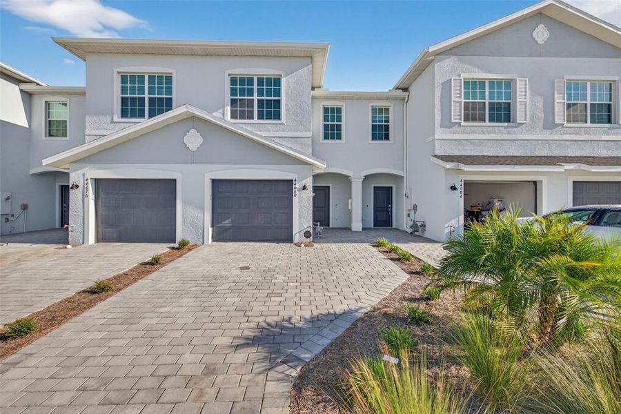 Exterior details and patio area of a home in , Punta Gorda (Image 2).