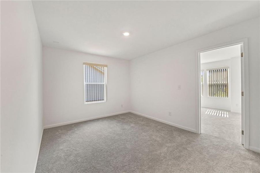 Spacious, unfurnished interior of a new home in Windance Lake, Loganville (Image 19).