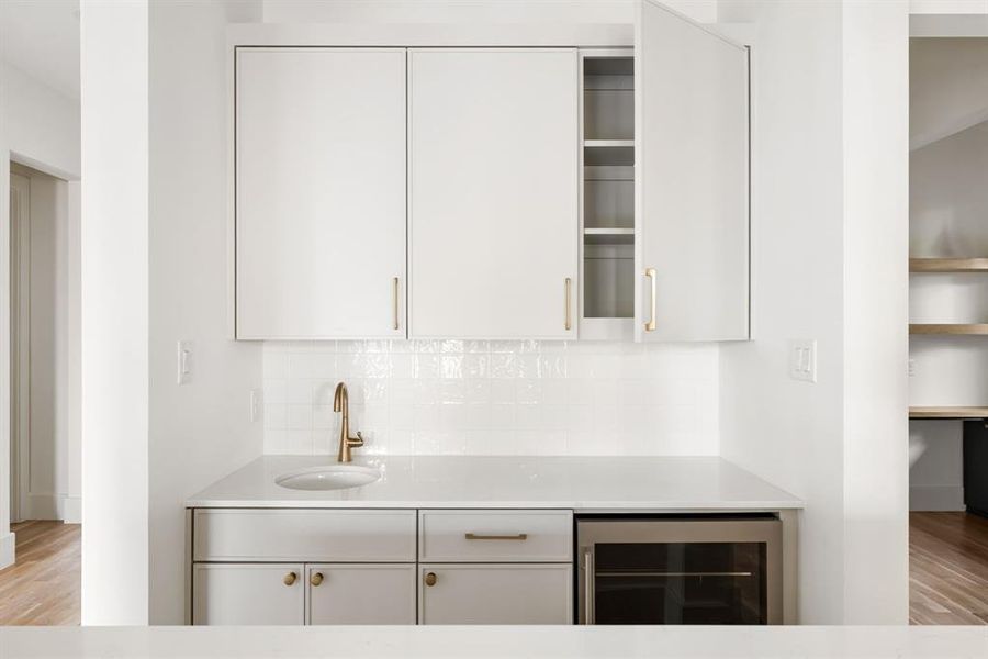 Furnished interior view inside a new home in , Dallas (Image 18).