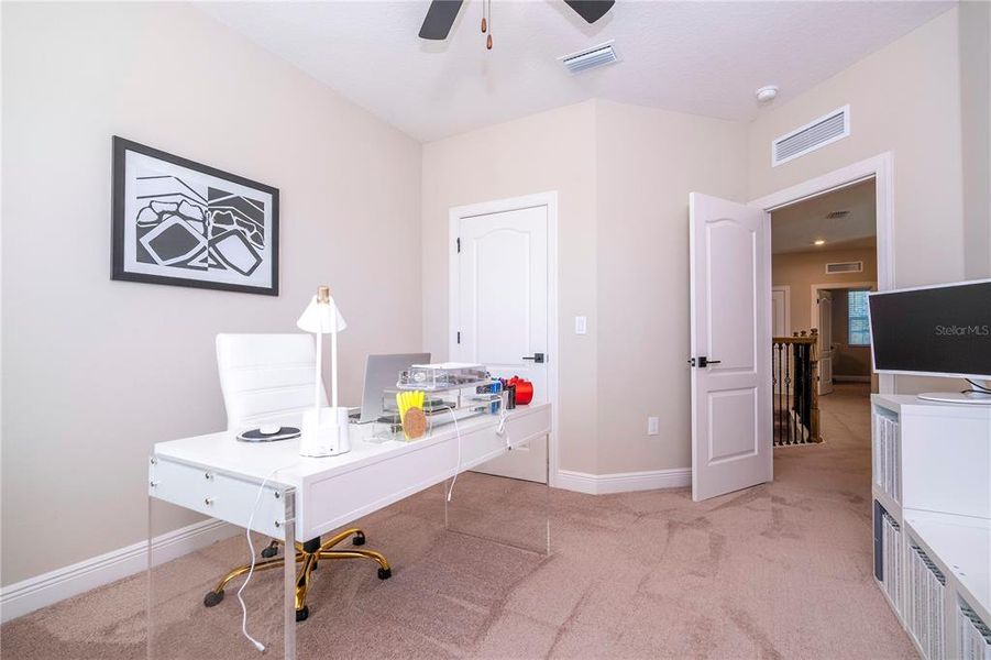 Furnished interior view inside a new home in , Kissimmee (Image 15).