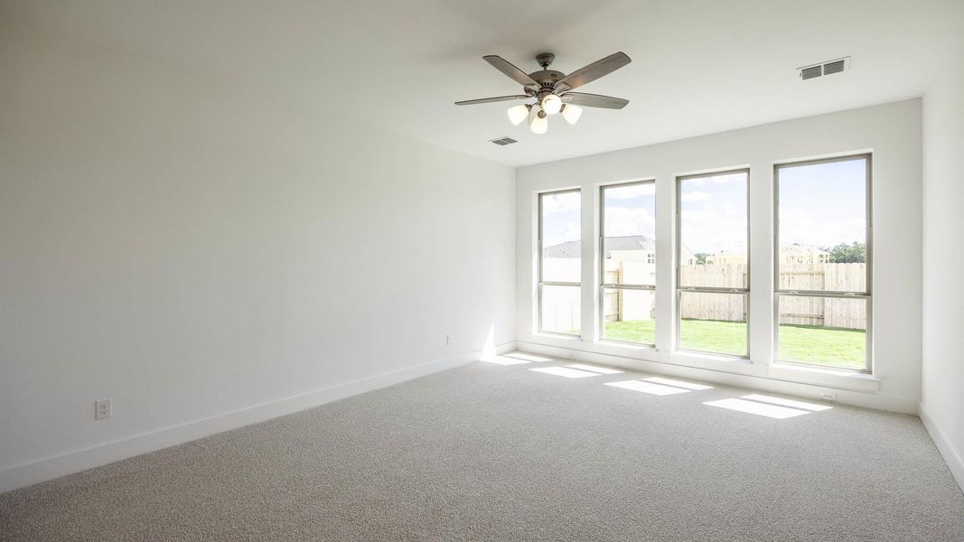 Spacious, unfurnished interior of a new home in Nolina, Georgetown (Image 9).
