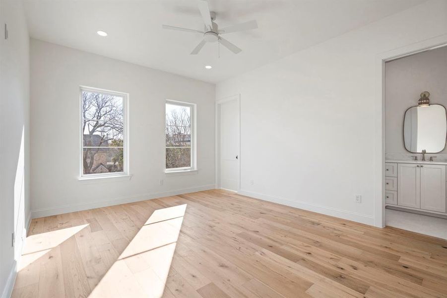 Spacious, unfurnished interior of a new home in , Dallas (Image 23). Spacious, unfurnished interior of a new home in , Dallas (Image 23).
