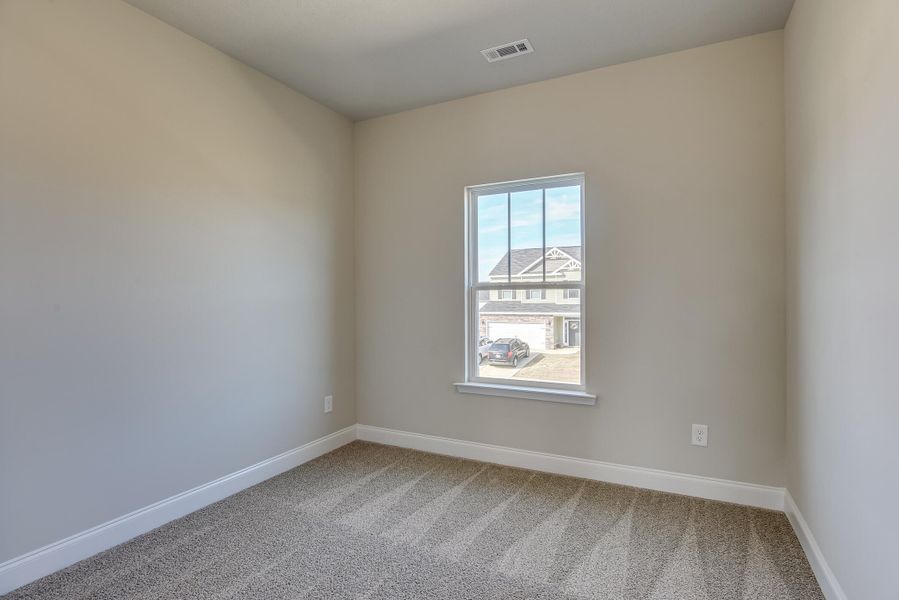 Spacious, unfurnished interior of a new home in , Edgefield (Image 12).
