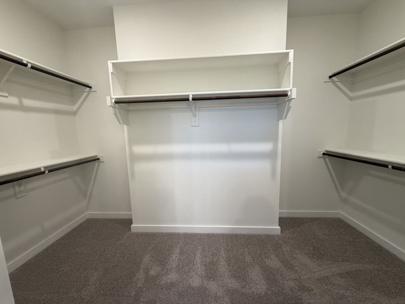 Spacious, unfurnished interior of a new home in Trail Creek, Cleburne (Image 15). Spacious, unfurnished interior of a new home in Trail Creek, Cleburne (Image 15).