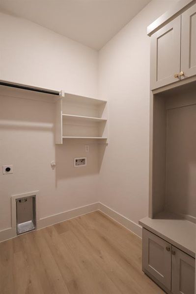 Spacious, unfurnished interior of a new home in , Fort Worth (Image 20). Spacious, unfurnished interior of a new home in , Fort Worth (Image 20).