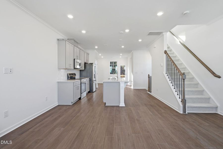 SUN_ElmGrove_Pic_Wyatt_QMI_31_Great_3of3