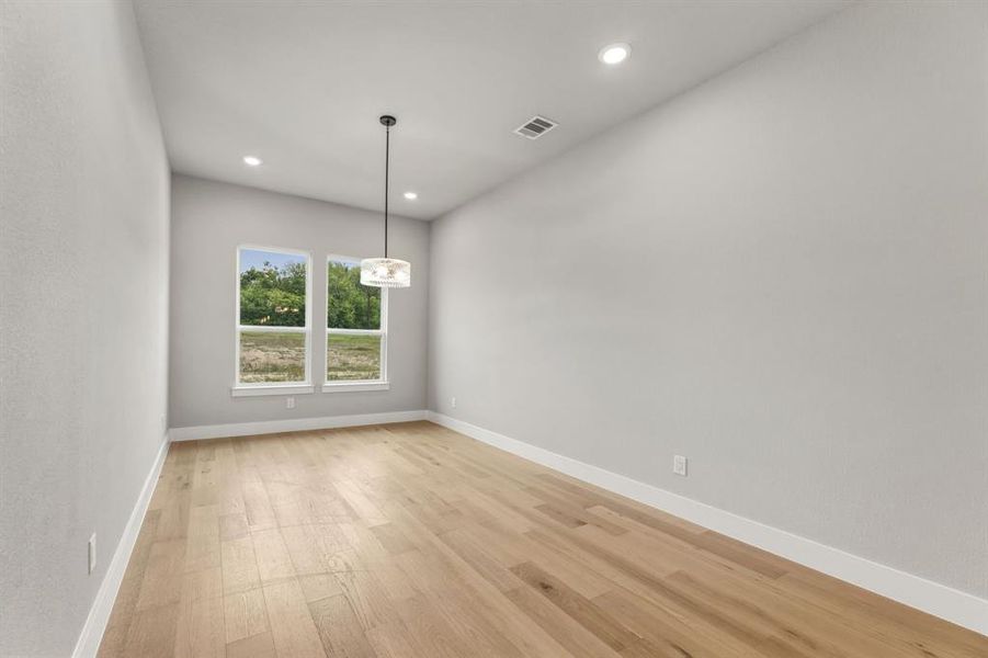 Spacious, unfurnished interior of a new home in Capitol Hill, Anna (Image 37).