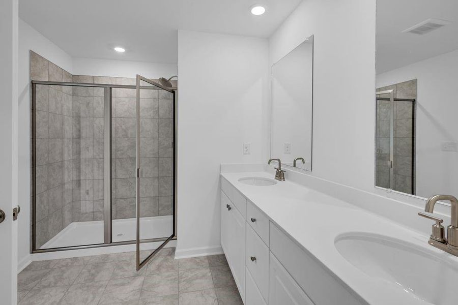 Furnished interior view inside a new home in Auburn Glen Towns, Dacula (Image 7).