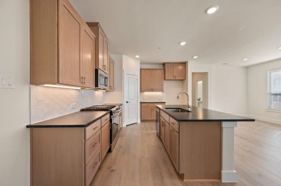 Furnished interior view inside a new home in Chelsea Commons, Allen (Image 8). Furnished interior view inside a new home in Chelsea Commons, Allen (Image 8).