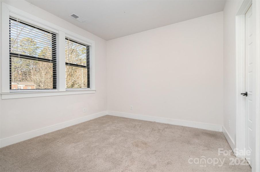 Spacious, unfurnished interior of a new home in , Charlotte (Image 27).