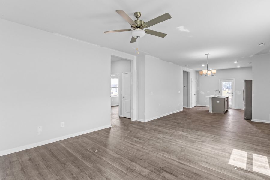 1,379sf New Home in Richlands, NC.  - Slide 4