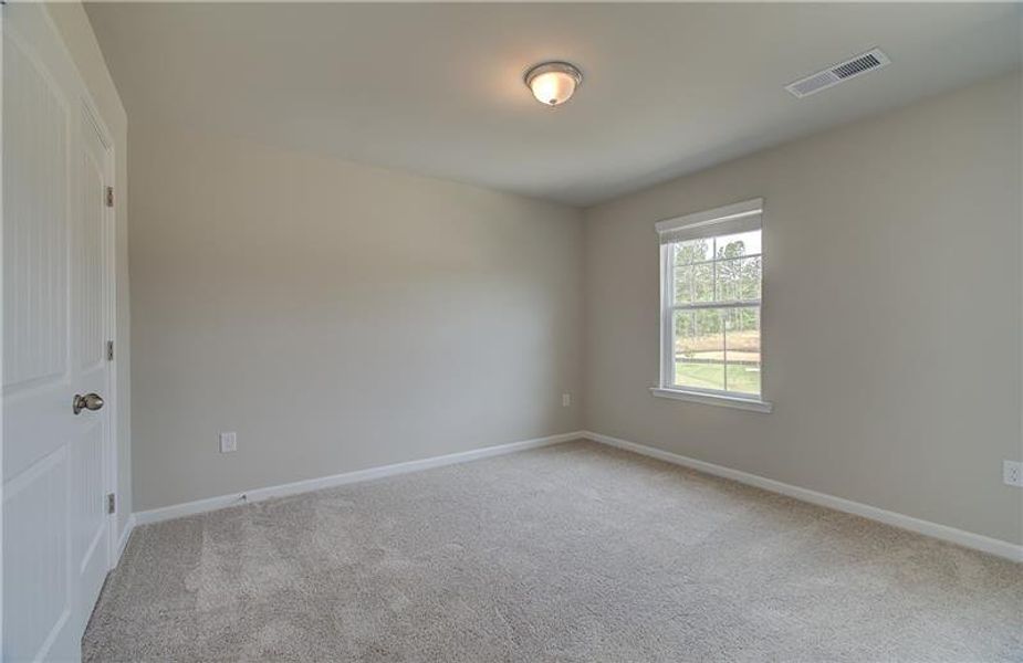 Spacious, unfurnished interior of a new home in Cooper Park, McDonough (Image 13).