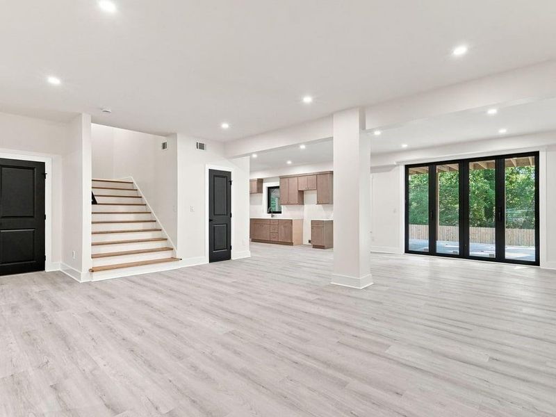 Spacious, unfurnished interior of a new home in , Marietta (Image 42).