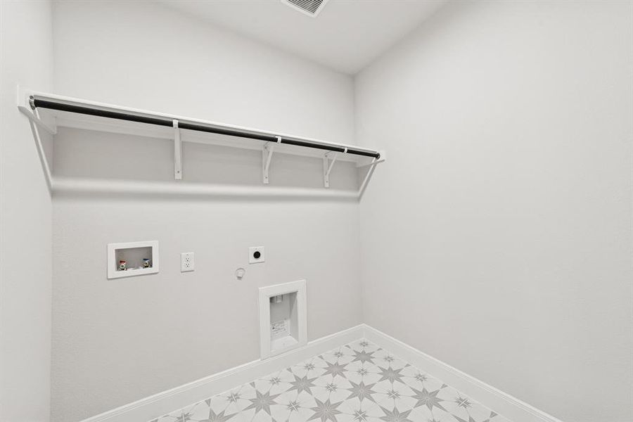 Spacious, unfurnished interior of a new home in Sandbrock Ranch, Aubrey (Image 21).