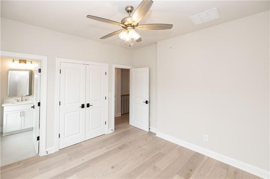 Spacious, unfurnished interior of a new home in Townes 333, Peachtree Corners (Image 23).