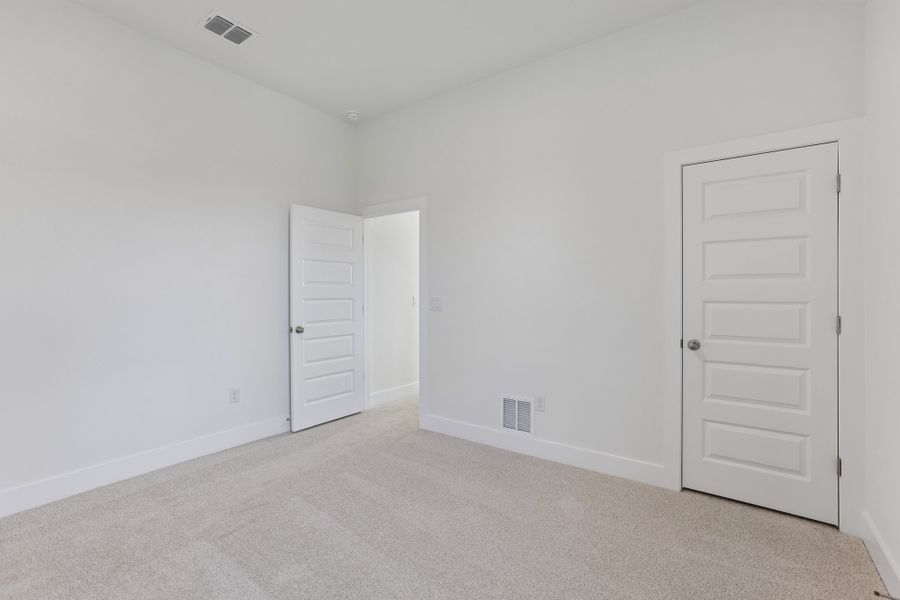 Spacious, unfurnished interior of a new home in Persimmon, Buda (Image 32). Spacious, unfurnished interior of a new home in Persimmon, Buda (Image 32).