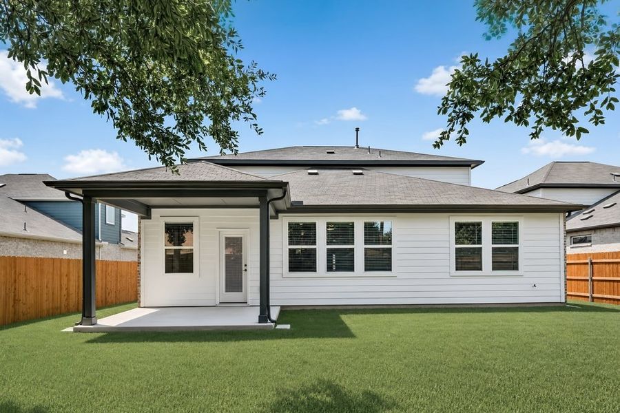 Exterior details and patio area of a home in Lisso, Pflugerville (Image 20).