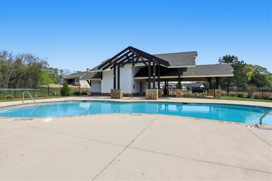 Community amenities in , Hoschton (Image 70).