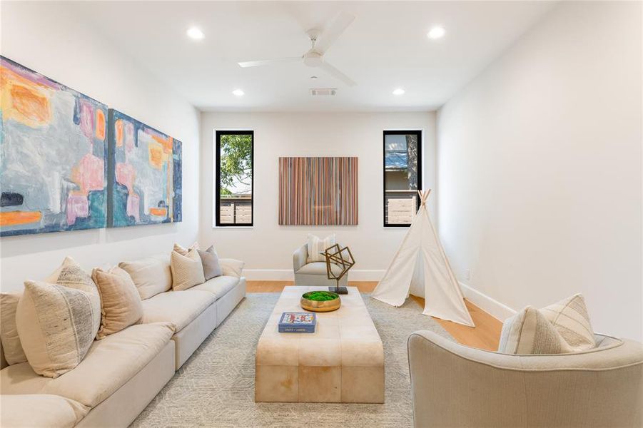 Furnished interior view inside a new home in , Dallas (Image 5). Furnished interior view inside a new home in , Dallas (Image 5).