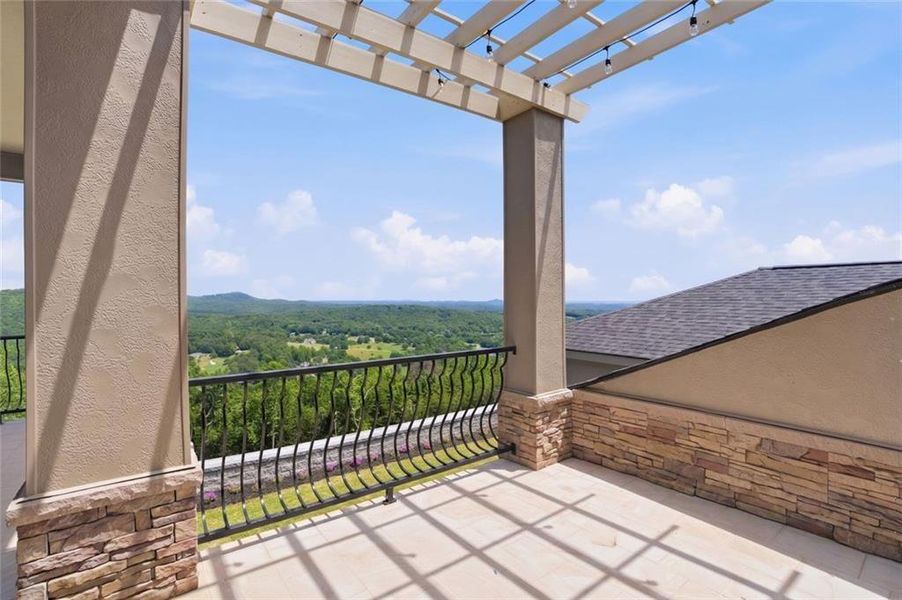 Exterior details and patio area of a home in , Clarkesville (Image 31).