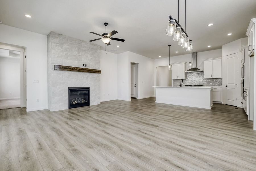 8349 Jesse - Living Area