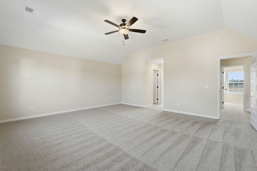 Representative unfurnished interior of a home built from the The Chatman by RTS Homes in The Gardens at 15 West, Hinesville (Image 43).
