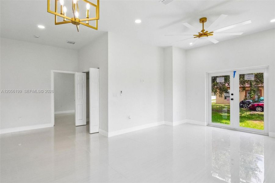 Spacious, unfurnished interior of a new home in , Fort Lauderdale (Image 29). Spacious, unfurnished interior of a new home in , Fort Lauderdale (Image 29).