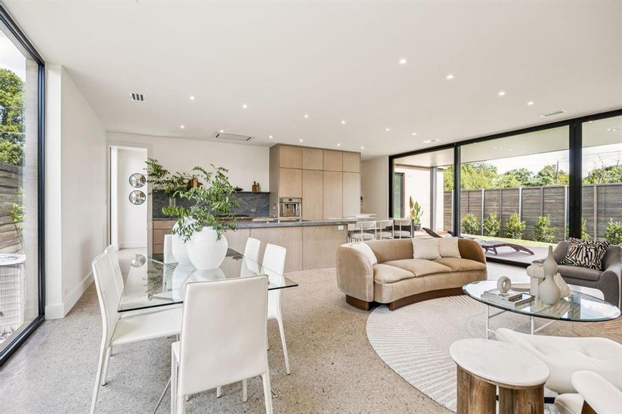 Furnished interior view inside a new home in , Dallas (Image 32). Furnished interior view inside a new home in , Dallas (Image 32).