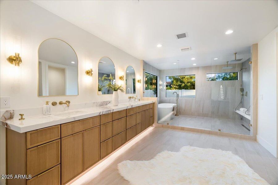 075-IMG_7002 075-IMG_7002