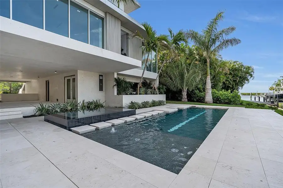 Exterior details and patio area of a home in , Longboat Key (Image 5).