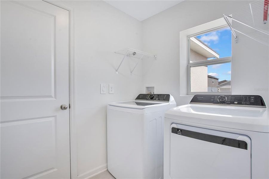 Close-up of interior finishes inside a home in Peace Creek Reserve, Winter Haven (Image 11).