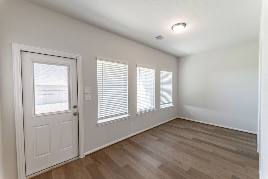 Image 14 of a home in Emberly.