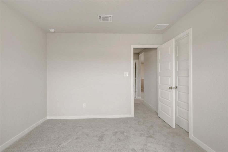 Spacious, unfurnished interior of a new home in Heritage, Dripping Springs (Image 19). Spacious, unfurnished interior of a new home in Heritage, Dripping Springs (Image 19).