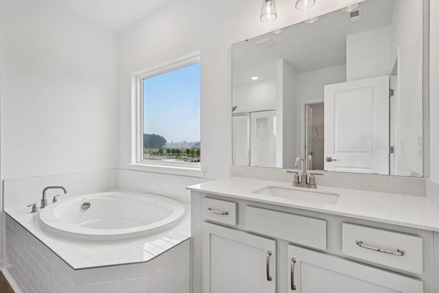Representative images and renderings are for illustrative purposes. Actual structural options and design finishes of home may vary.