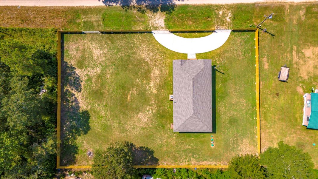 Image 33 of a home in . Image 33 of a home in .