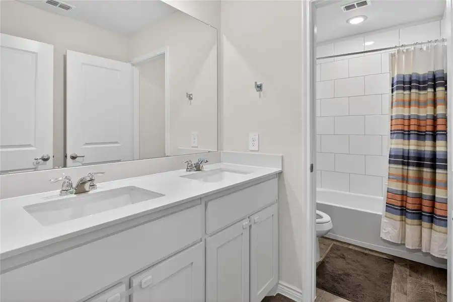 Furnished interior view inside a new home in , Fort Worth (Image 11).