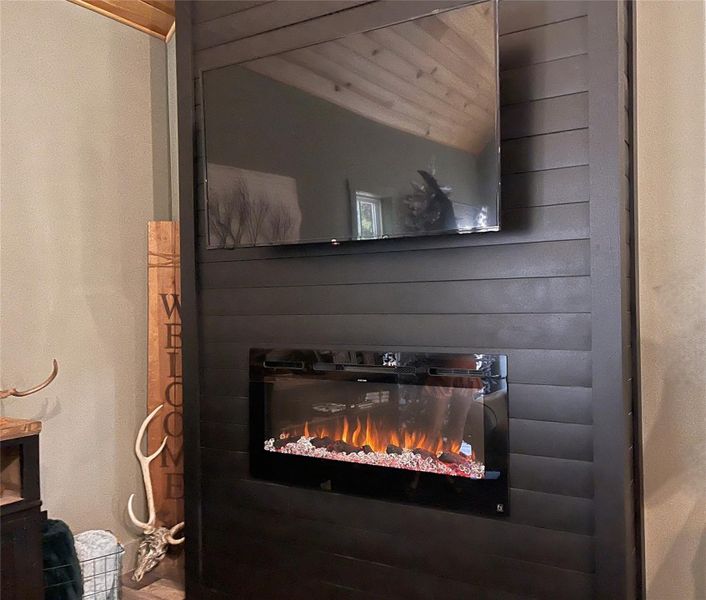 Close-up of interior finishes inside a home in , Groesbeck (Image 20).