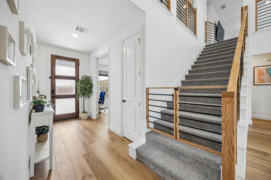 Furnished interior view inside a new home in , Prosper (Image 14).