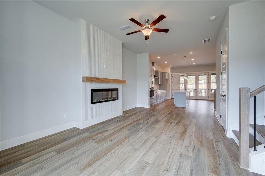 Spacious, unfurnished interior of a new home in Barrett Pointe, Kennesaw (Image 20).
