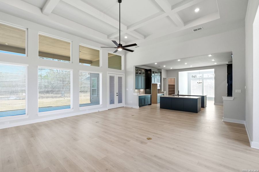 Spacious, unfurnished interior of a new home in Potranco Oaks, San Antonio (Image 20).