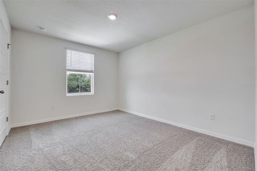 Spacious, unfurnished interior of a new home in Timberwalk, Mount Dora (Image 21). Spacious, unfurnished interior of a new home in Timberwalk, Mount Dora (Image 21).