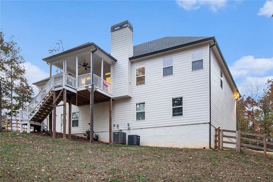 Exterior details and patio area of a home in Griffin Manor, Cartersville (Image 23).