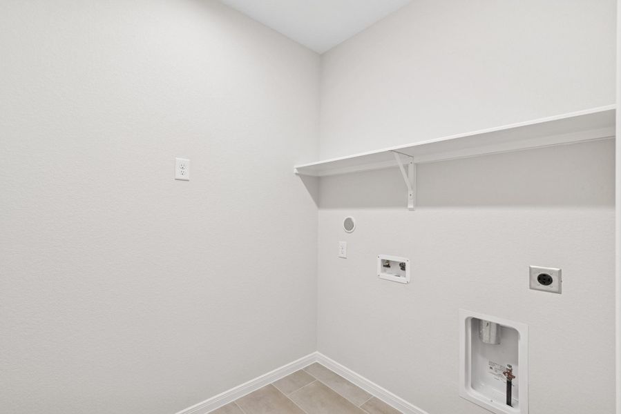 Spacious, unfurnished interior of a new home in Jubilee, Hockley (Image 19).