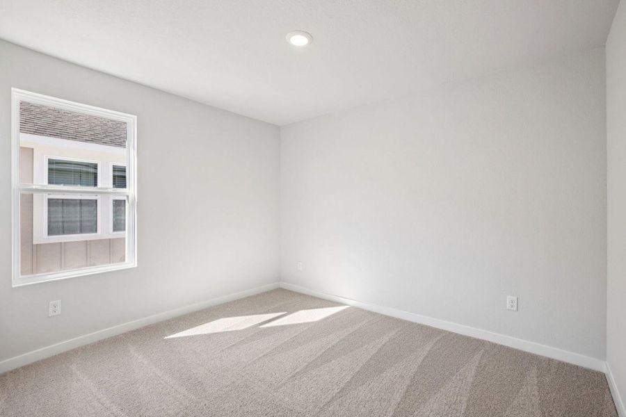Spacious, unfurnished interior of a new home in Avery Centre, Round Rock (Image 26).
